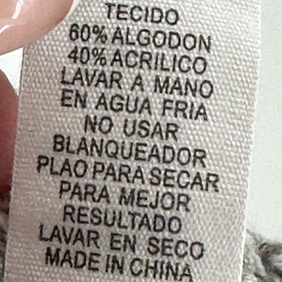 Storia Cropped Floral Daisy Bell Sleeve Sweater Grey/White Women's Size Small - Picture 7 of 8